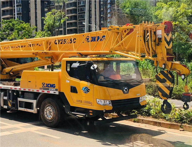 黑水县大件设备吊装租赁吊车